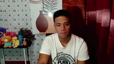 Snapshot of ur_pinoydave chatting on January 19, 11:43 pm Dave online show from January 19, 11:43 pm
