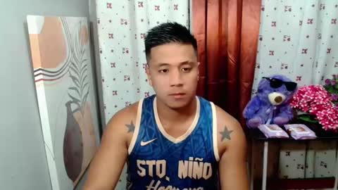 Snapshot of ur_pinoydave chatting on January 31, 4:27 pm Dave online show from January 31, 4:27 pm