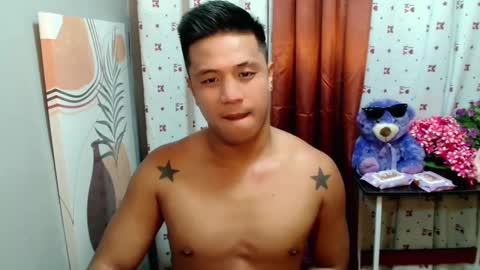 Snapshot of ur_pinoydave chatting on February 3, 5:35 pm Dave online show from February 3, 5:35 pm