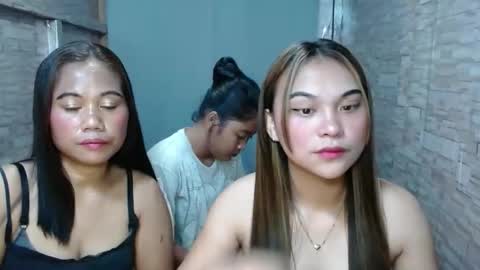 Snapshot of ur_prettymitch chatting on October 12, 4:28 pm ur_prettymitch online show from October 12, 4:28 pm