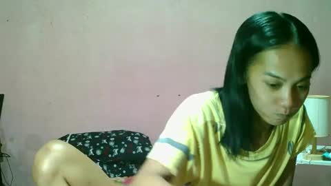Snapshot of ur_sexybabe_ehra chatting on February 9, 1:00 am ur_sexybabe_ehra online show from February 9, 1:00 am