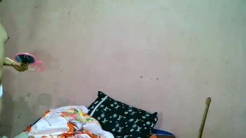 Snapshot of ur_sexybabe_ehra chatting on June 1, 12:23 am ur_sexybabe_ehra online show from June 1, 12:23 am