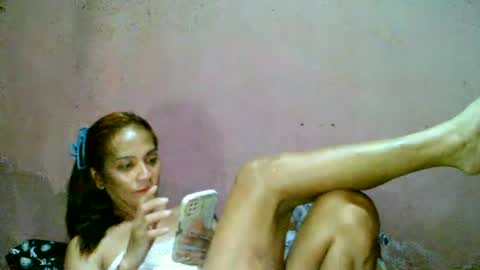 Snapshot of ur_sexybabe_ehra chatting on June 18, 9:14 am ur_sexybabe_ehra online show from June 18, 9:14 am