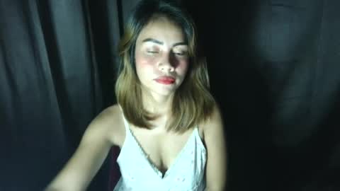 Snapshot of ur_sweetmika chatting on June 20, 7:38 pm ur_sweetmika online show from June 20, 7:38 pm