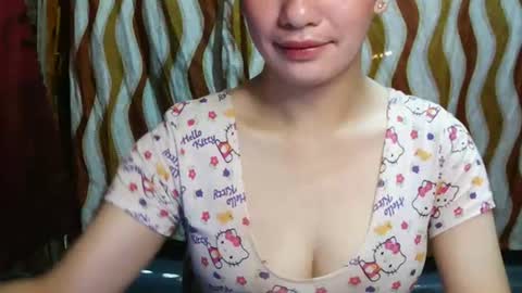 Snapshot of ur_yassy chatting on June 24, 10:31 pm ur_yassy online show from June 24, 10:31 pm