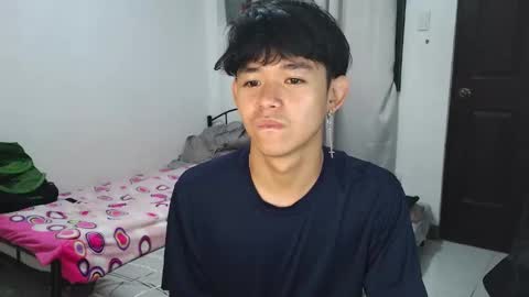 Snapshot of ur_younngtwinkxxx chatting on January 19, 4:05 am Ken online show from January 19, 4:05 am