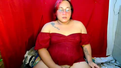 Snapshot of uramazingbomshel chatting on October 24, 9:38 am pretitit micole online show from October 24, 9:38 am