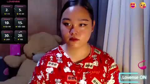 Snapshot of urasian_hotchix69 chatting on June 6, 8:02 pm Lycah online show from June 6, 8:02 pm