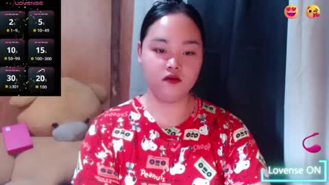 Snapshot of urasian_hotchix69 chatting on June 14, 4:03 am Lycah online show from June 14, 4:03 am