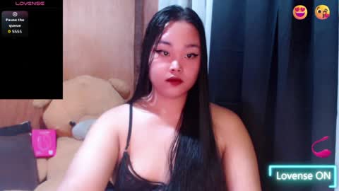 Snapshot of urasian_hotchix69 chatting on June 15, 8:55 pm Lycah online show from June 15, 8:55 pm