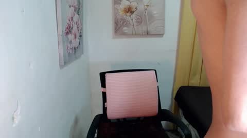 urasian_john20 online show from October 29, 8:43 pm