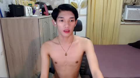 urasian_john20 online show from July 19, 5:00 am