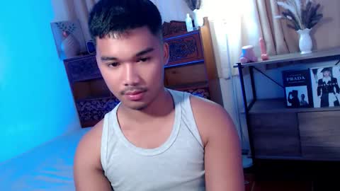 Snapshot of urasian_jpxx chatting on May 11, 4:15 pm JAMES online show from May 11, 4:15 pm