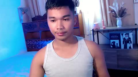 Snapshot of urasian_jpxx chatting on May 12, 11:51 am JAMES online show from May 12, 11:51 am