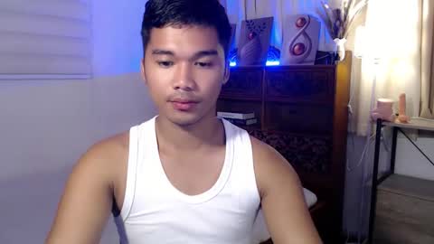 Snapshot of urasian_jpxx chatting on May 27, 1:57 am JAMES online show from May 27, 1:57 am