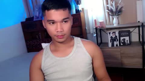 Snapshot of urasian_jpxx chatting on June 1, 1:24 pm JAMES online show from June 1, 1:24 pm