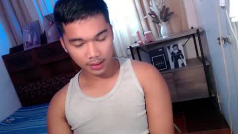 Snapshot of urasian_jpxx chatting on June 13, 9:24 pm JAMES online show from June 13, 9:24 pm