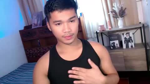 Snapshot of urasian_jpxx chatting on June 20, 1:52 am JAMES online show from June 20, 1:52 am
