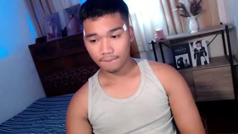 Snapshot of urasian_jpxx chatting on June 24, 7:51 am JAMES online show from June 24, 7:51 am