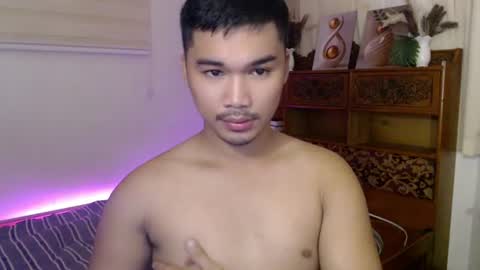 Snapshot of urasian_jpxx chatting on August 2, 2:43 am JAMES online show from August 2, 2:43 am