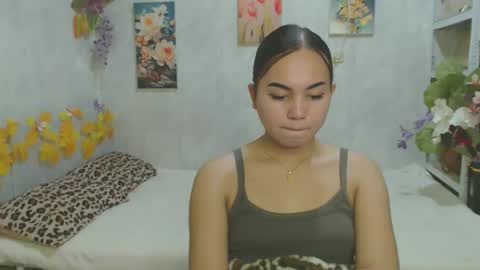 urasian_kat online show from June 5, 6:57 pm