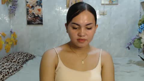 Snapshot of urasian_kat chatting on June 20, 12:58 am urasian_kat online show from June 20, 12:58 am