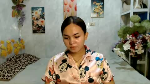 Snapshot of urasian_kat chatting on June 26, 9:52 pm urasian_kat online show from June 26, 9:52 pm