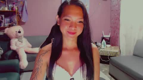 Snapshot of urasian_newra chatting on February 8, 3:31 pm NEWRA ALLISON online show from February 8, 3:31 pm