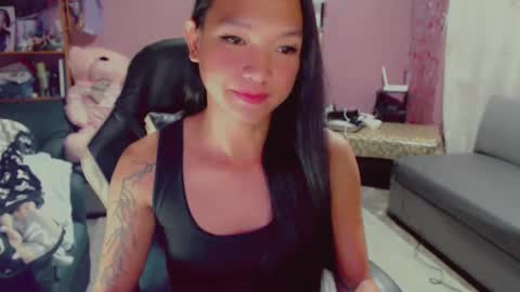 Snapshot of urasian_newra chatting on February 13, 7:13 am NEWRA ALLISON online show from February 13, 7:13 am