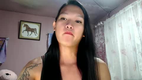 Snapshot of urasian_newra chatting on February 18, 9:10 am NEWRA ALLISON online show from February 18, 9:10 am