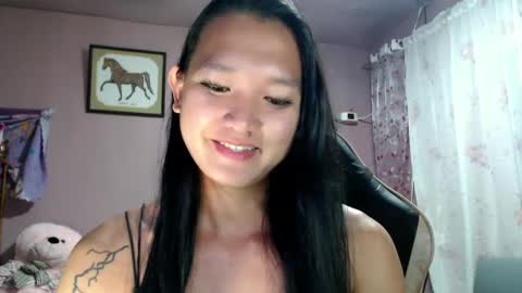 Snapshot of urasian_newra chatting on February 18, 12:17 pm NEWRA ALLISON online show from February 18, 12:17 pm