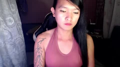 Snapshot of urasian_newra chatting on February 25, 1:17 pm NEWRA ALLISON online show from February 25, 1:17 pm