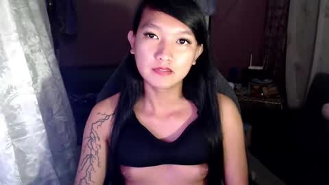 Snapshot of urasian_newra chatting on March 4, 5:34 pm NEWRA ALLISON online show from March 4, 5:34 pm