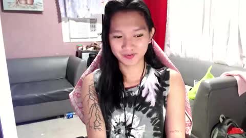 Snapshot of urasian_newra chatting on September 23, 5:43 am NEWRA ALLISON online show from September 23, 5:43 am