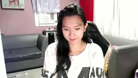 Snapshot of urasian_newra chatting on September 29, 1:55 am NEWRA ALLISON online show from September 29, 1:55 am