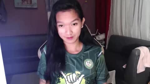 Snapshot of urasian_newra chatting on October 26, 7:42 pm NEWRA ALLISON online show from October 26, 7:42 pm