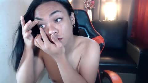 Snapshot of urasian_olivia1 chatting on January 2, 6:29 am Olivia online show from January 2, 6:29 am