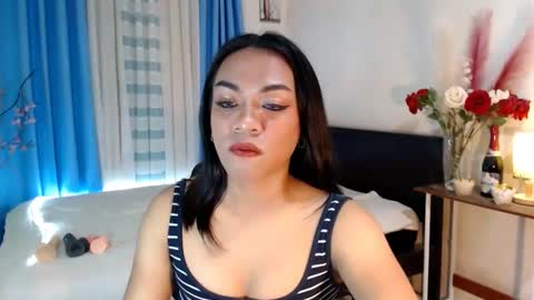 Snapshot of urasian_olivia1 chatting on January 5, 1:58 pm Olivia online show from January 5, 1:58 pm