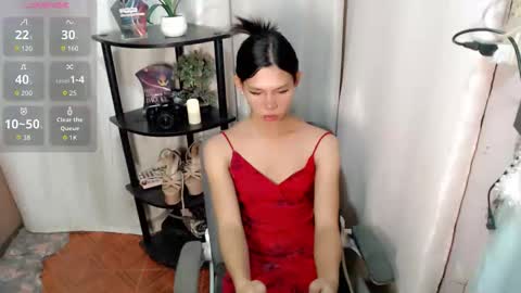 Snapshot of urasian_prettyjane chatting on May 23, 11:36 am Jane online show from May 23, 11:36 am
