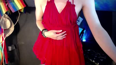 Snapshot of urasian_slut_yana chatting on November 9, 5:50 am yana online show from November 9, 5:50 am