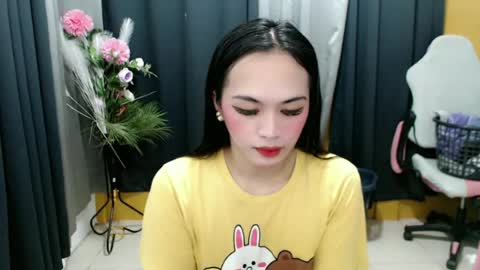 urasiancumgirl_ online show from June 18, 5:41 am
