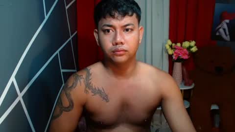 urasiankyler online show from June 30, 5:08 am