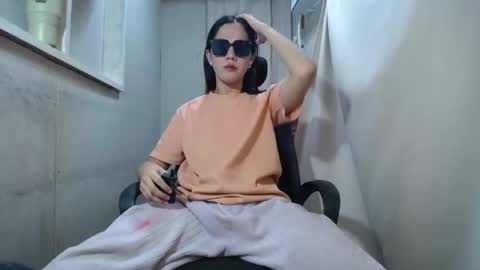 Snapshot of urasiantserika chatting on November 21, 5:22 pm Erika online show from November 21, 5:22 pm