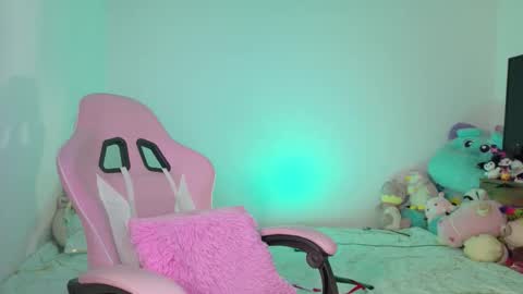 Danielle  online show from February 20, 10:27 am