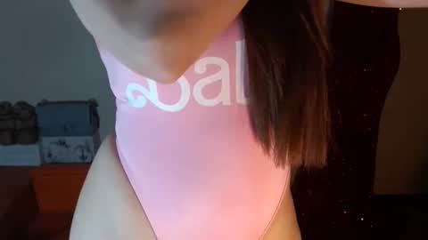 Snapshot of urbabyhot_gurl chatting on September 12, 8:09 pm QUEEN ANGEL online show from September 12, 8:09 pm