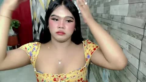 Snapshot of urbabysofia0305 chatting on December 26, 7:49 pm Sofia online show from December 26, 7:49 pm