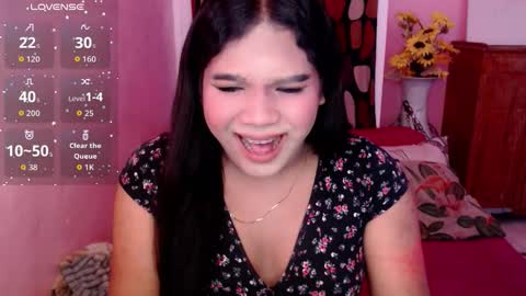 Snapshot of urbabysofia0305 chatting on November 16, 11:21 pm Sofia online show from November 16, 11:21 pm