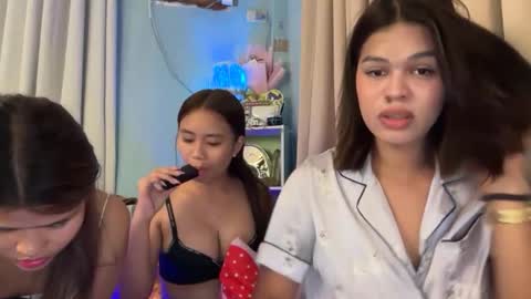 Urbbgurl lynxx  online show from November 7, 12:05 pm