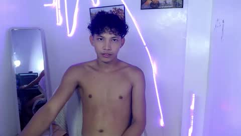 Snapshot of urbigcock_alvin chatting on May 17, 12:01 pm alvin let have some fun dont forget to follow online show from May 17, 12:01 pm
