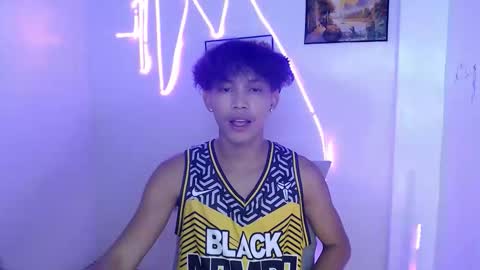 Snapshot of urbigcock_alvin chatting on May 19, 5:19 pm alvin let have some fun dont forget to follow online show from May 19, 5:19 pm